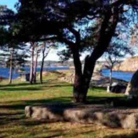 Idyllisk Lite Anneks Med Enestaende Uteplass 라비크 외부 사진
